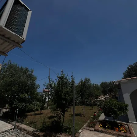 Niks Apartment Ksamil